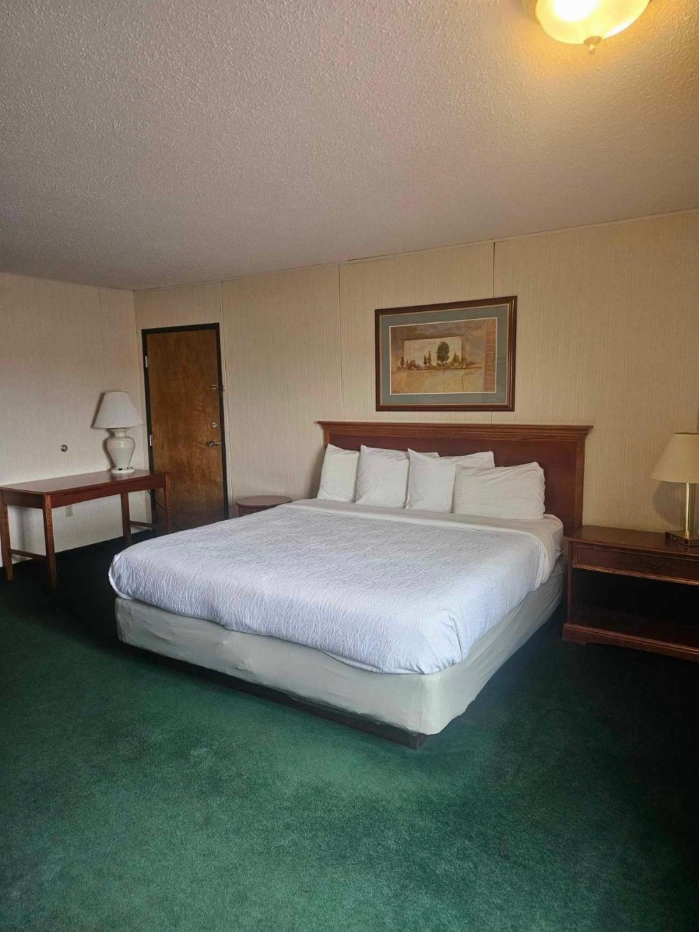 Beartooth Inn Main image